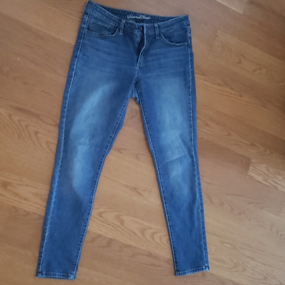 Universal Thread Jean Bundle - Picture 4 of 7